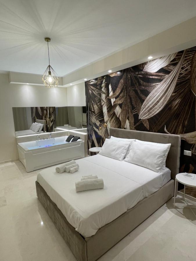 Suite 55 In Centro Trani Eksteriør billede