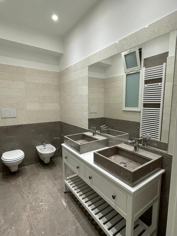 Suite 55 In Centro Trani Eksteriør billede