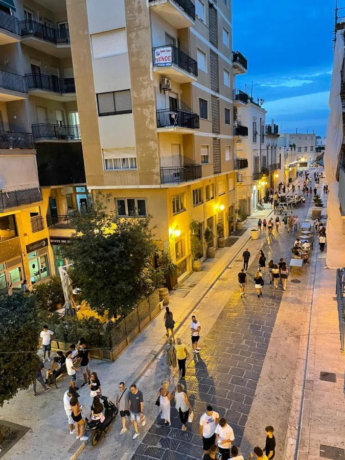 Suite 55 In Centro Trani Eksteriør billede